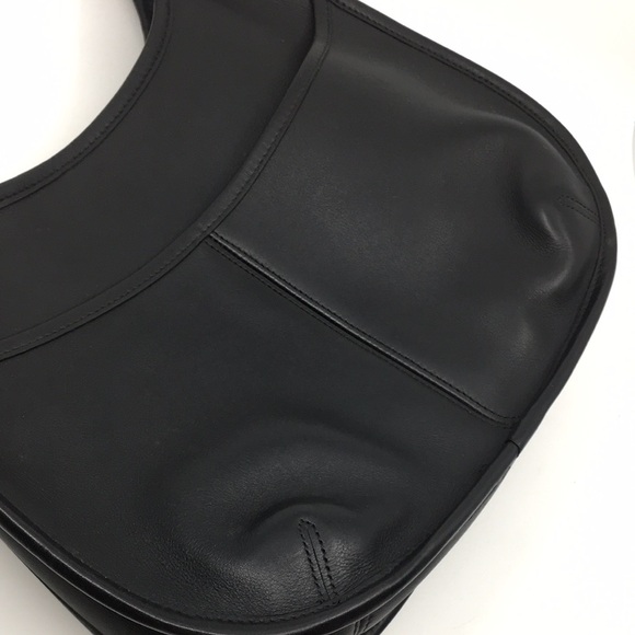 Vintage Coach Ergo Pocket Zip 9033 Black Glove-Tanned Leather Shoulder Bag Hobo - Picture 16 of 17